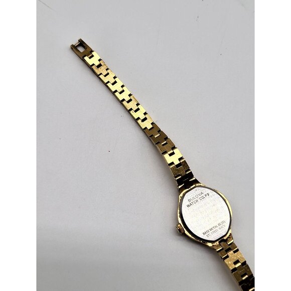 Bulova Watch Co. Caravelle Quartz Gold Tone Women's Watch Dainty Thin VTG - Picture 6 of 13